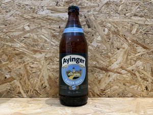 Ayinger Privatbrauerei // Lager Hell // 4.9% // 500ml
