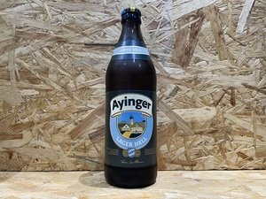 Ayinger Privatbrauerei // Lager Hell // 4.9% // 500ml